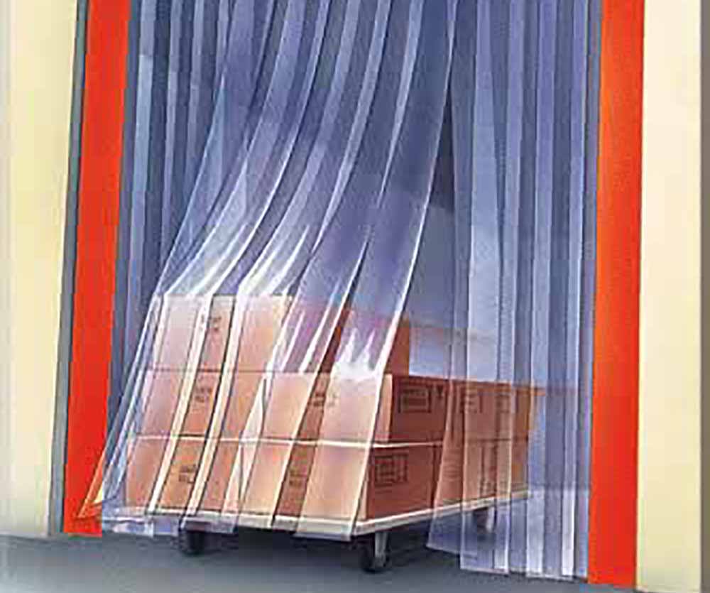 Hörmann Flex-Streifenvorhang an Hallenöffnung — transparente PVC-Streifen für Temperaturschutz